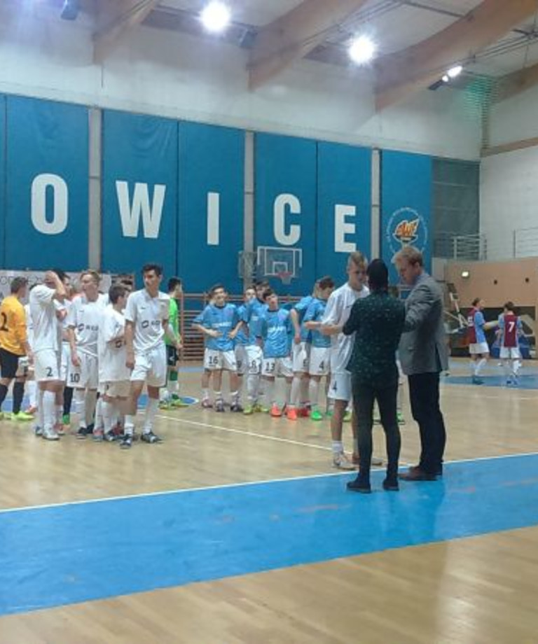 Gwiazdkowy Turniej Piłkarski drużyny U 16 w Katowicach