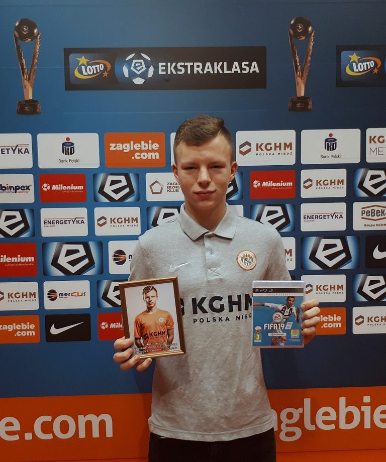 Daniel Dudziński Piłkarzem Listopada! Daniel Dudziński Piłkarzem Listopada!