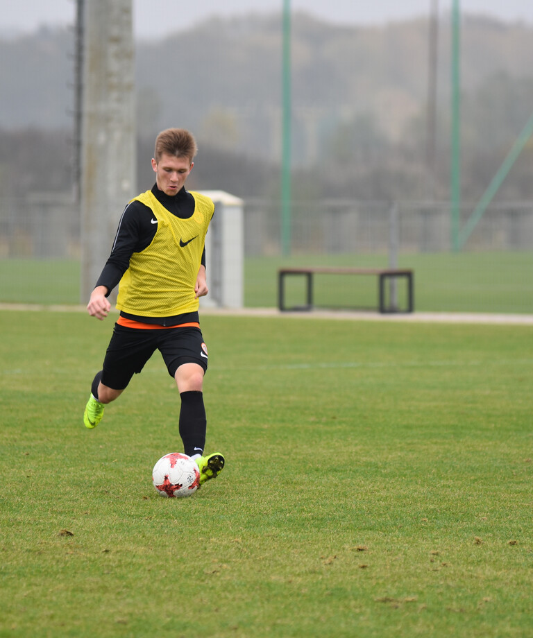 POLSKA U-17: PIĘCIU "MIEDZIOWYCH" Z POWOŁANIAMI POLSKA U-17: PIĘCIU "MIEDZIOWYCH" Z POWOŁANIAMI