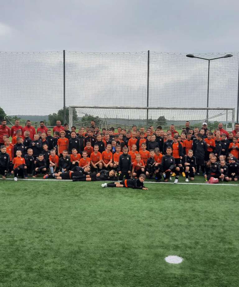 ZAKOŃCZENIE SEZONU AP KGHM ZAGŁĘBIE LUBIN W ROCZNIKACH U-7 – U-13 ZAKOŃCZENIE SEZONU AP KGHM ZAGŁĘBIE LUBIN W ROCZNIKACH U-7 – U-13