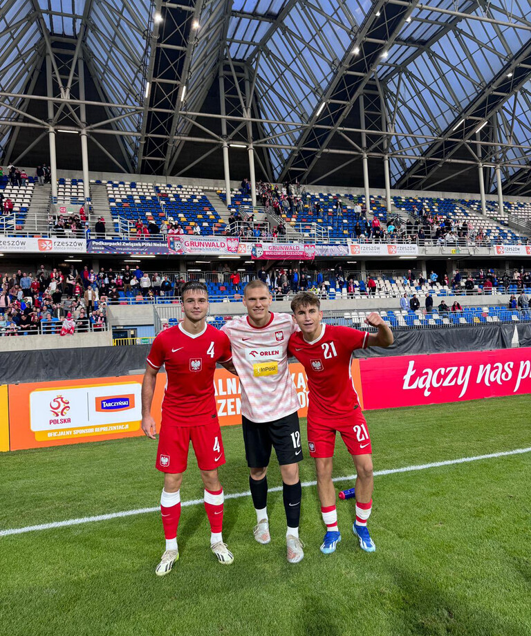 PEWNE ZWYCIĘSTWO REPREZENTACJI U-18 NAD CZECHAMI | GRALI MATYS, ORLIKOWSKI I REGUŁA PEWNE ZWYCIĘSTWO REPREZENTACJI U-18 NAD CZECHAMI | GRALI MATYS, ORLIKOWSKI I REGUŁA