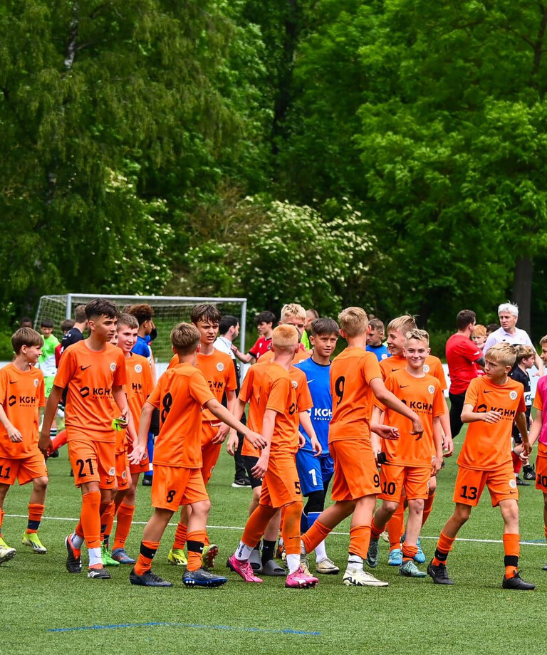 Pierwsze miejsce zespołu U-13 na turnieju w Niemczech Pierwsze miejsce zespołu U-13 na turnieju w Niemczech
