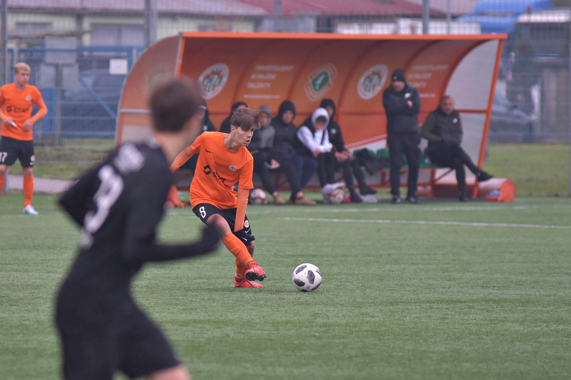 Juniorzy młodsi lepsi od Rozwoju Katowice Juniorzy młodsi lepsi od Rozwoju Katowice