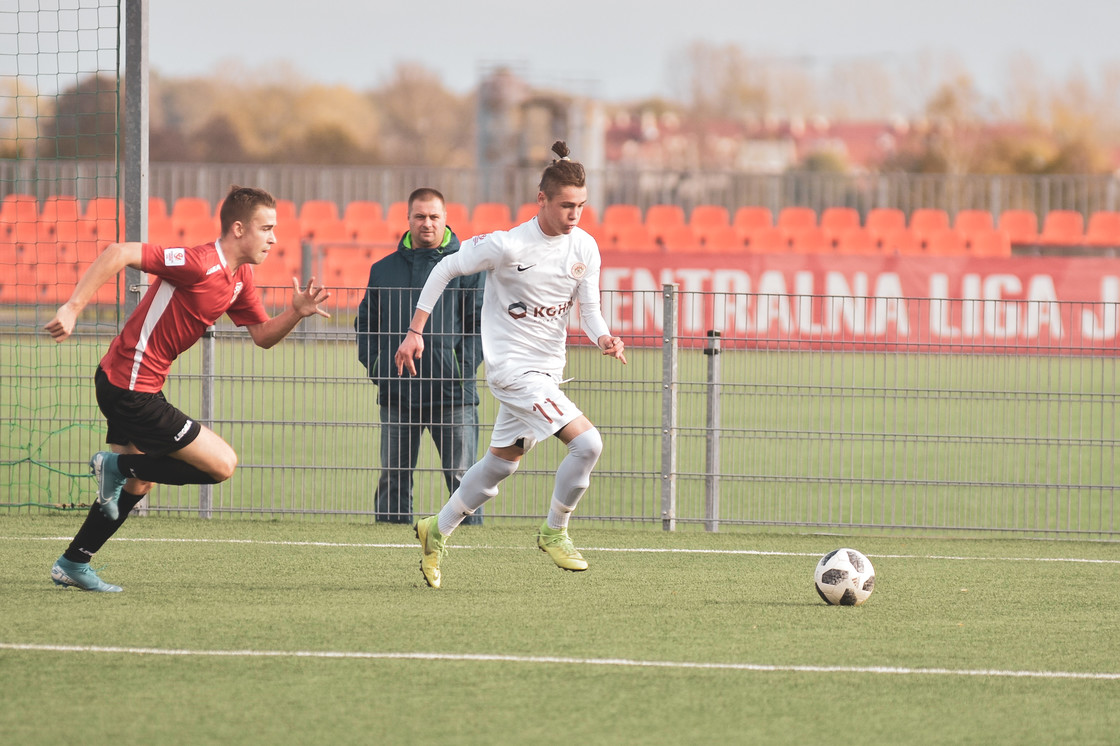 Juniorzy młodsi lepsi od Gwarka Zabrze Juniorzy młodsi lepsi od Gwarka Zabrze