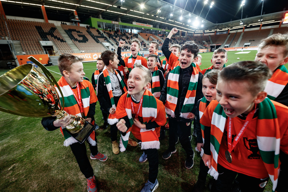 Zespół U-12 nagrodzony w przerwie meczu KGHM Zagłębia z Lechią Gdańsk