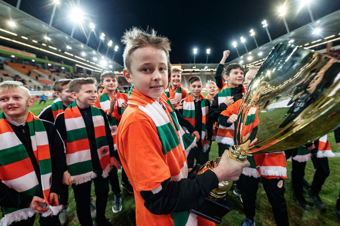 Zespół U-12 nagrodzony w przerwie meczu KGHM Zagłębia z Lechią Gdańsk