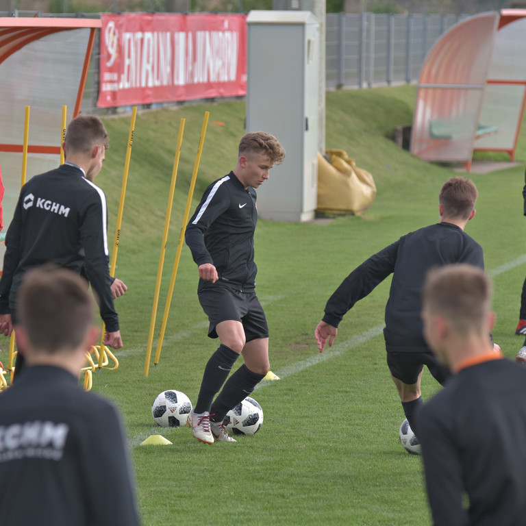 Poranny trening juniorów młodszych | FOTO