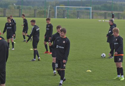 Poranny trening juniorów młodszych | FOTO