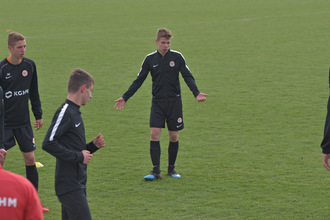 Poranny trening juniorów młodszych | FOTO