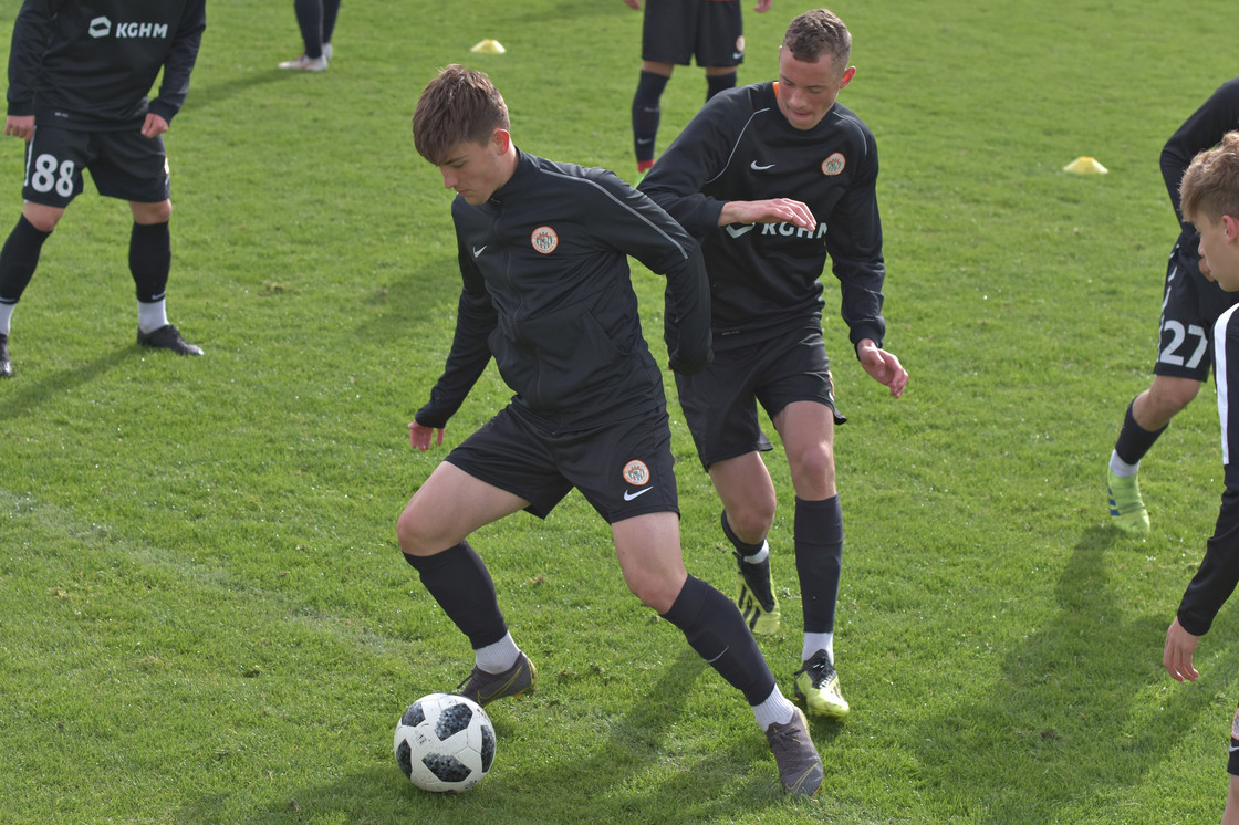 Poranny trening juniorów młodszych | FOTO