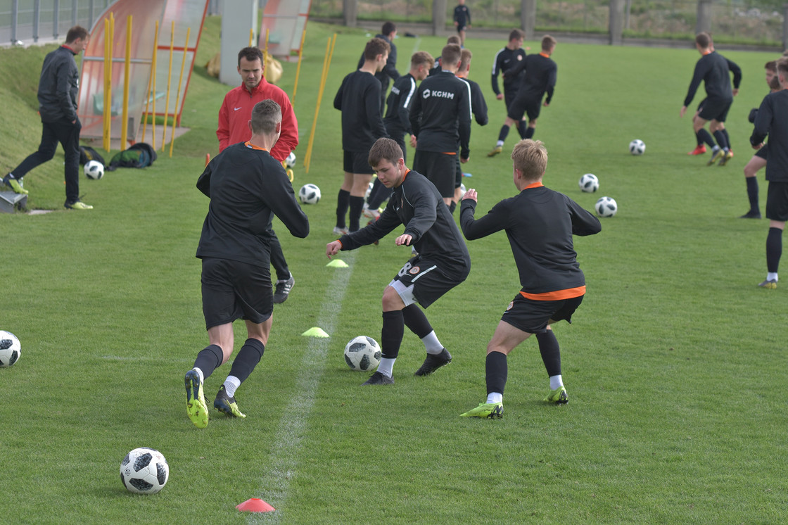 Poranny trening juniorów młodszych | FOTO