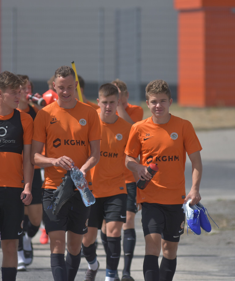 Wracamy na boiska Centralnej Ligi Juniorów! Wracamy na boiska Centralnej Ligi Juniorów!