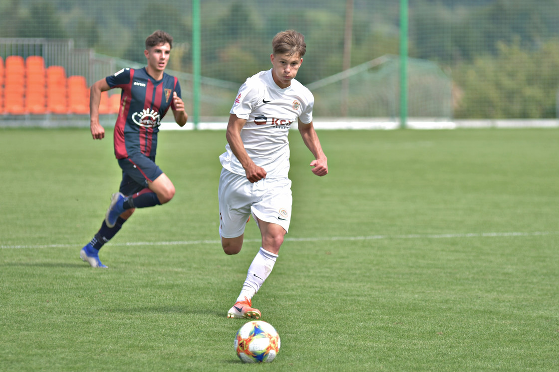 Wysokie zwycięstwo juniorów z Pogonią Wysokie zwycięstwo juniorów z Pogonią