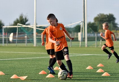 Trening U-8 w obiektywie