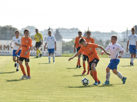 U-14: Z Parasolem na remis