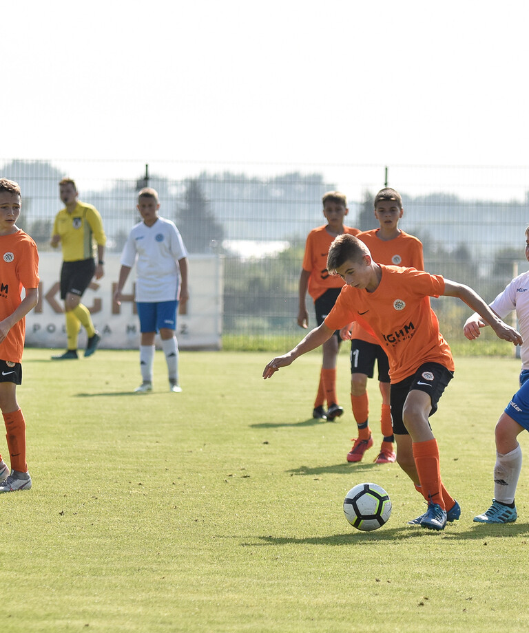 U-14: Z Parasolem na remis