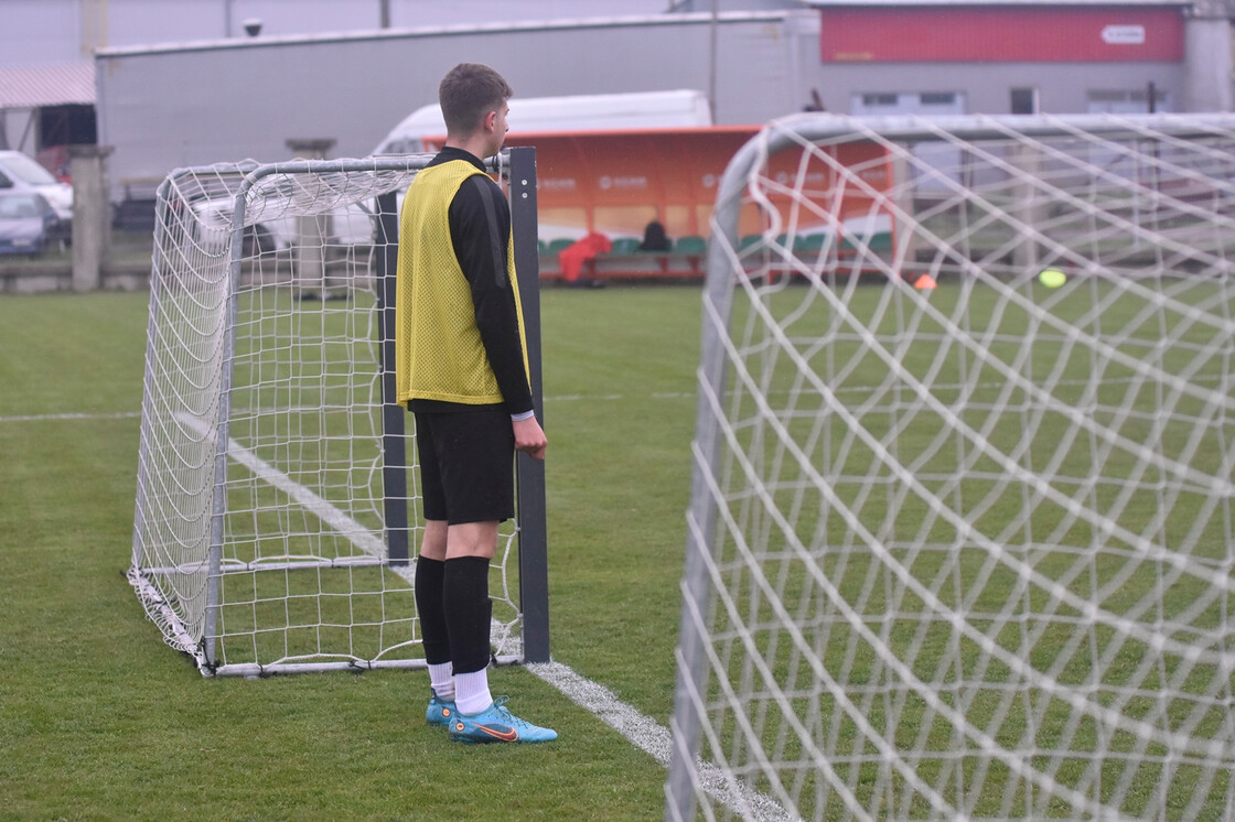 Treningi drużyny U-15 oraz bramkarzy w obiektywie Treningi drużyny U-15 oraz bramkarzy w obiektywie