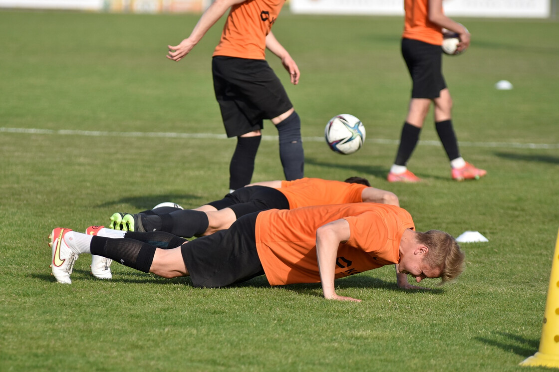 Wspólny trening zawodników drużyn U21 i U18 Wspólny trening zawodników drużyn U21 i U18