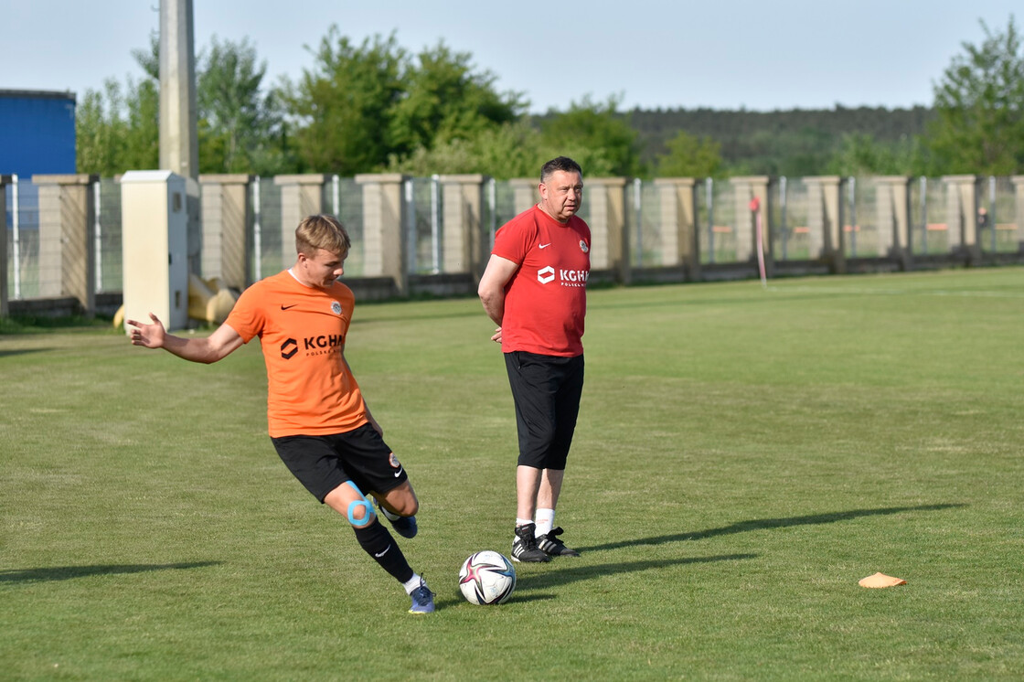 Wspólny trening zawodników drużyn U21 i U18 Wspólny trening zawodników drużyn U21 i U18