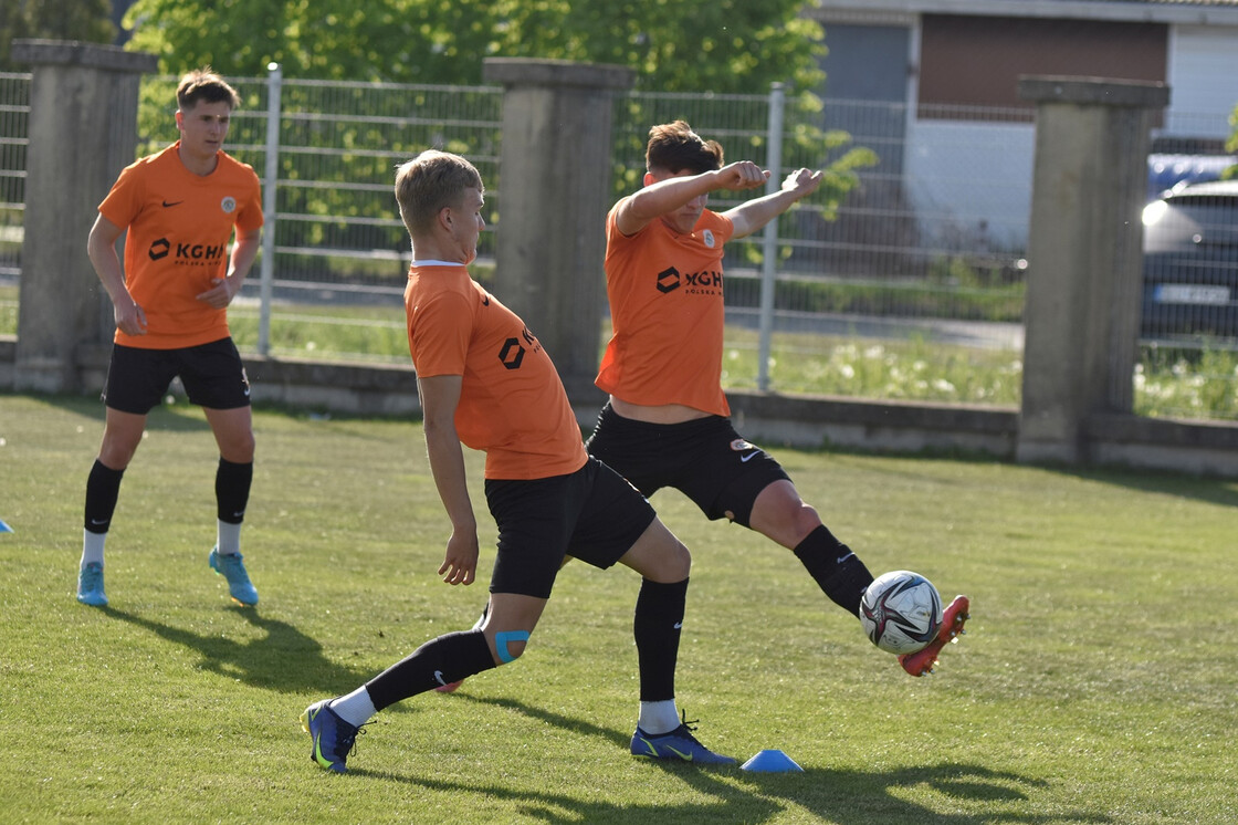 Wspólny trening zawodników drużyn U21 i U18 Wspólny trening zawodników drużyn U21 i U18