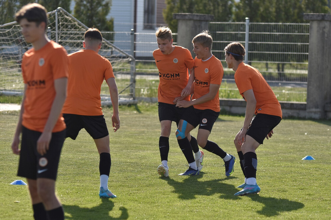 Wspólny trening zawodników drużyn U21 i U18 Wspólny trening zawodników drużyn U21 i U18