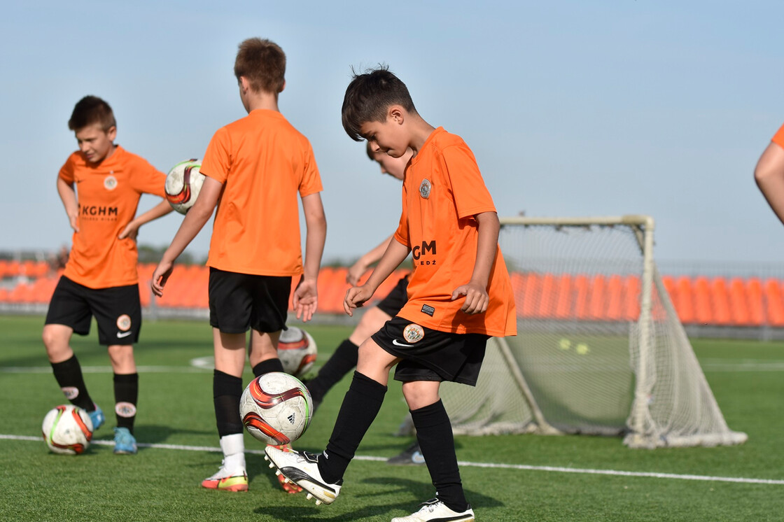 Poniedziałkowy trening naszych zespołów Poniedziałkowy trening naszych zespołów