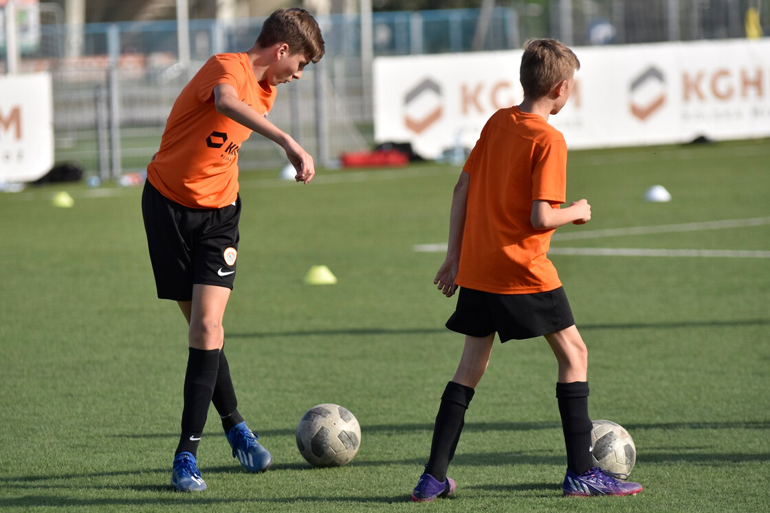Poniedziałkowy trening naszych zespołów Poniedziałkowy trening naszych zespołów