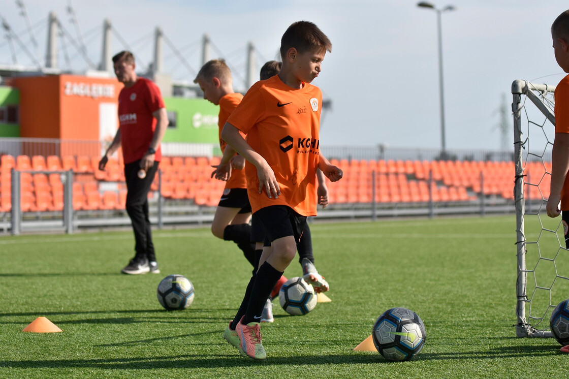 Poniedziałkowy trening naszych zespołów Poniedziałkowy trening naszych zespołów