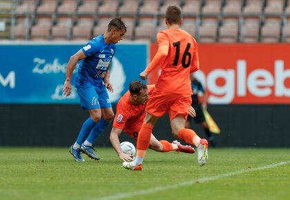 eWinner 2 liga: KGHM Zagłębie II Lubin - Hutnik Kraków | FOTO