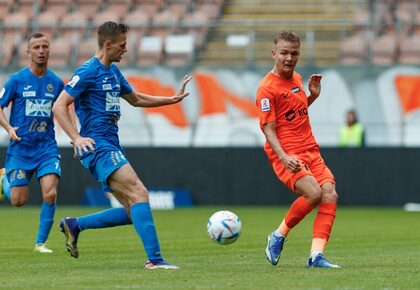 eWinner 2 liga: KGHM Zagłębie II Lubin - Hutnik Kraków | FOTO