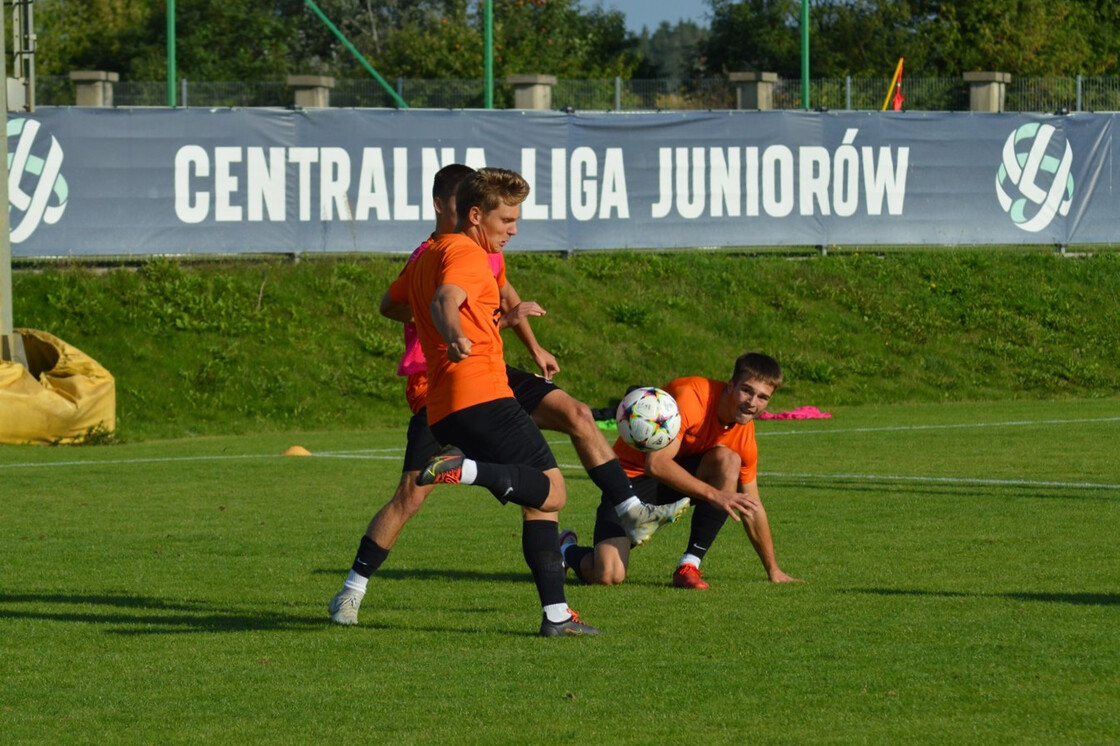 Trening drużyny U-19 w obiektywie Trening drużyny U-19 w obiektywie