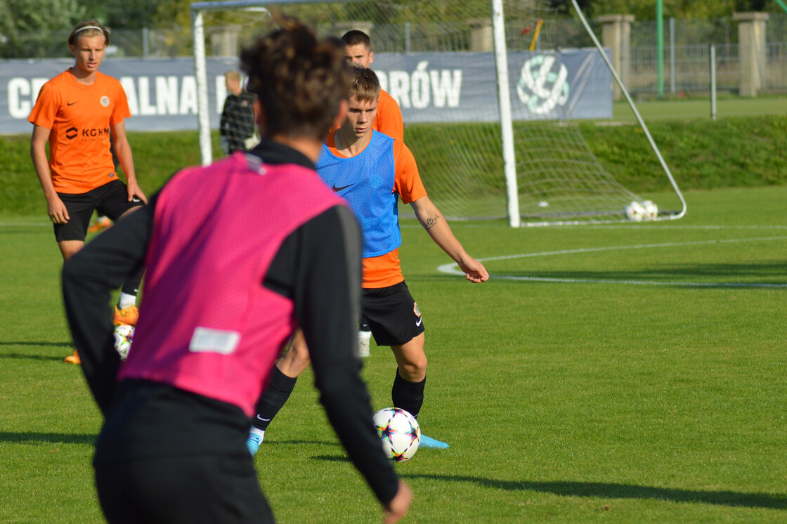 Trening drużyny U-19 w obiektywie Trening drużyny U-19 w obiektywie