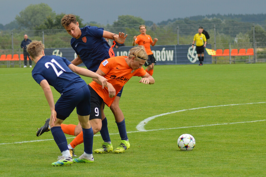 CLJ U19: Zagłębie - Escola Varsovia | FOTO