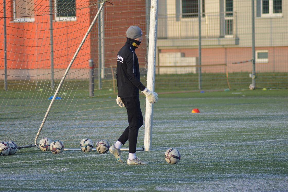 Poranny trening drużyn U17 i U16 Poranny trening drużyn U17 i U16