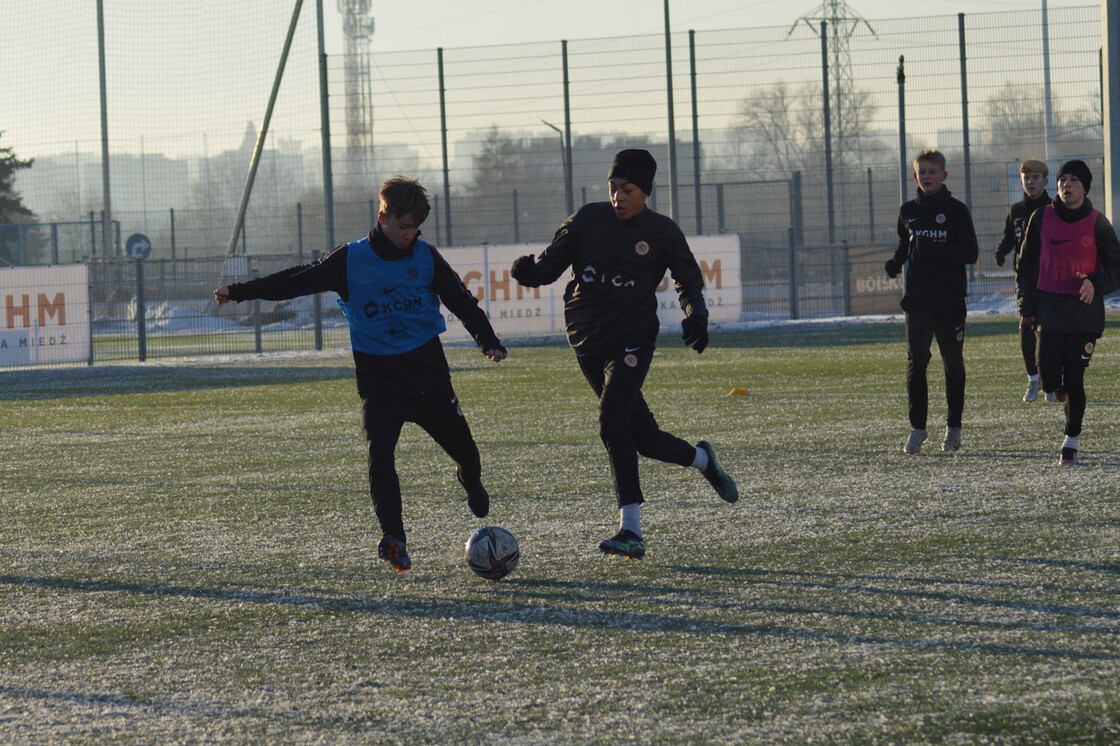 Poranny trening drużyn U17 i U16 Poranny trening drużyn U17 i U16