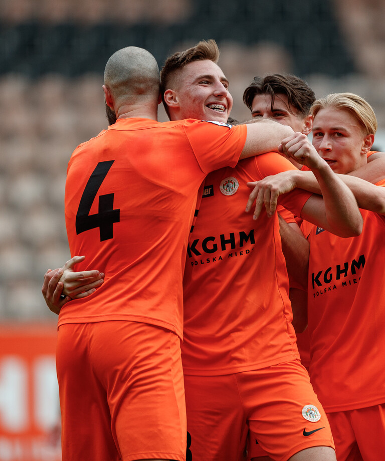 eWinner 2 liga: Emocjonujący mecz i remis z Wisłą Puławy eWinner 2 liga: Emocjonujący mecz i remis z Wisłą Puławy