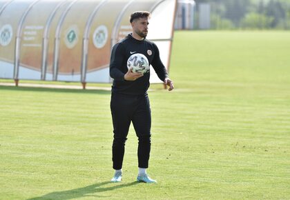 Poranny trening drużyn U-19 oraz U-17