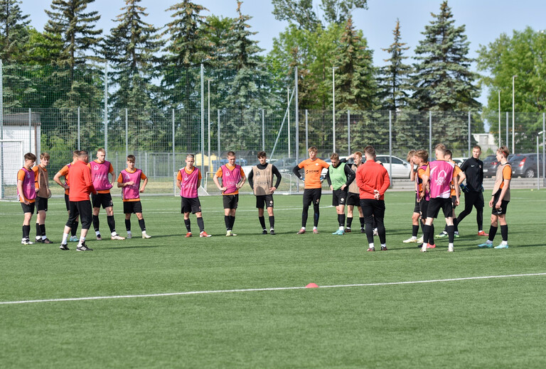 Poranny trening drużyn U-19 oraz U-17