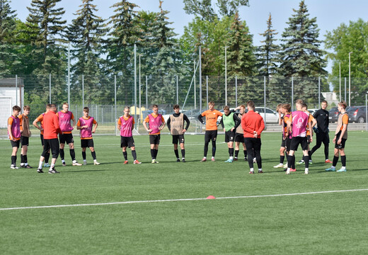 Poranny trening drużyn U-19 oraz U-17 | FOTO