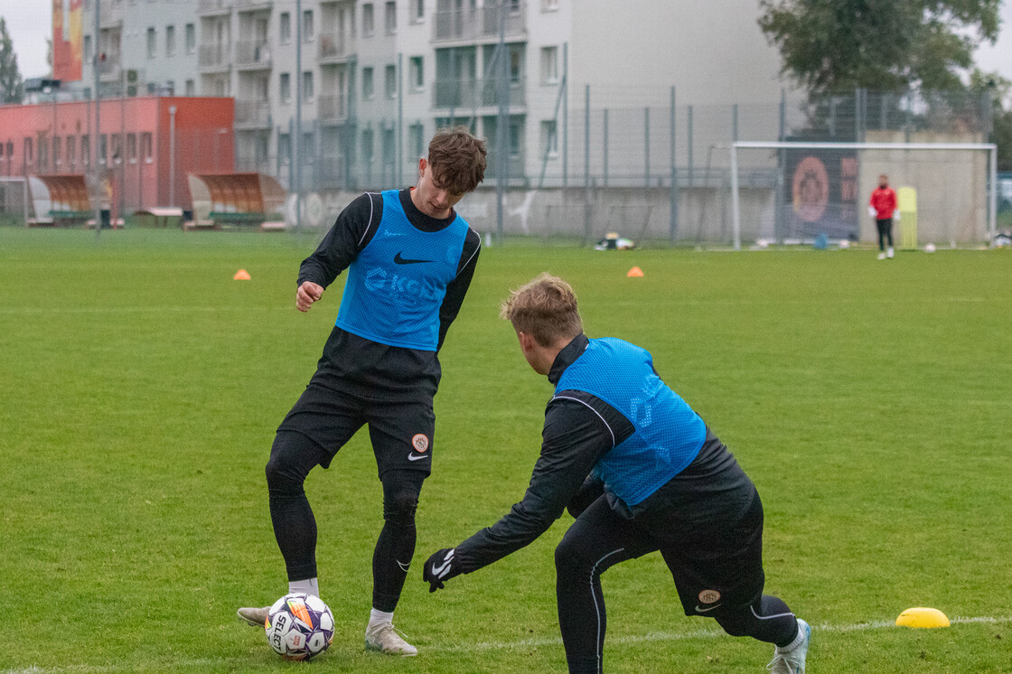 Ostatni trening drugiego zespołu przed starciem z Olimpią Elbląg | FOTO Ostatni trening drugiego zespołu przed starciem z Olimpią Elbląg | FOTO