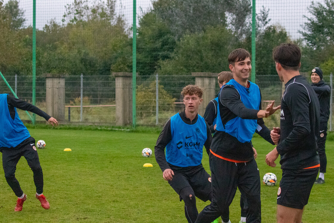 Ostatni trening drugiego zespołu przed starciem z Olimpią Elbląg | FOTO Ostatni trening drugiego zespołu przed starciem z Olimpią Elbląg | FOTO