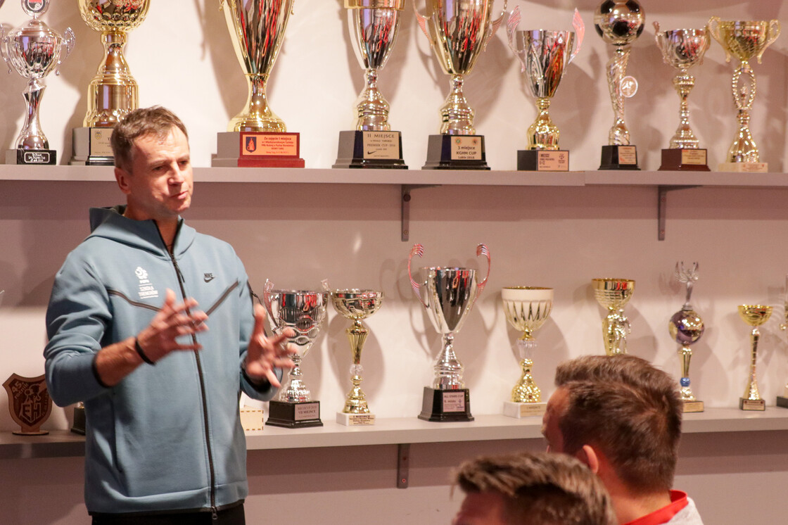Kurs UEFA Goalkeeper B na obiektach Akademii Piłkarskiej KGHM Zagłębie | FOTO Kurs UEFA Goalkeeper B na obiektach Akademii Piłkarskiej KGHM Zagłębie | FOTO