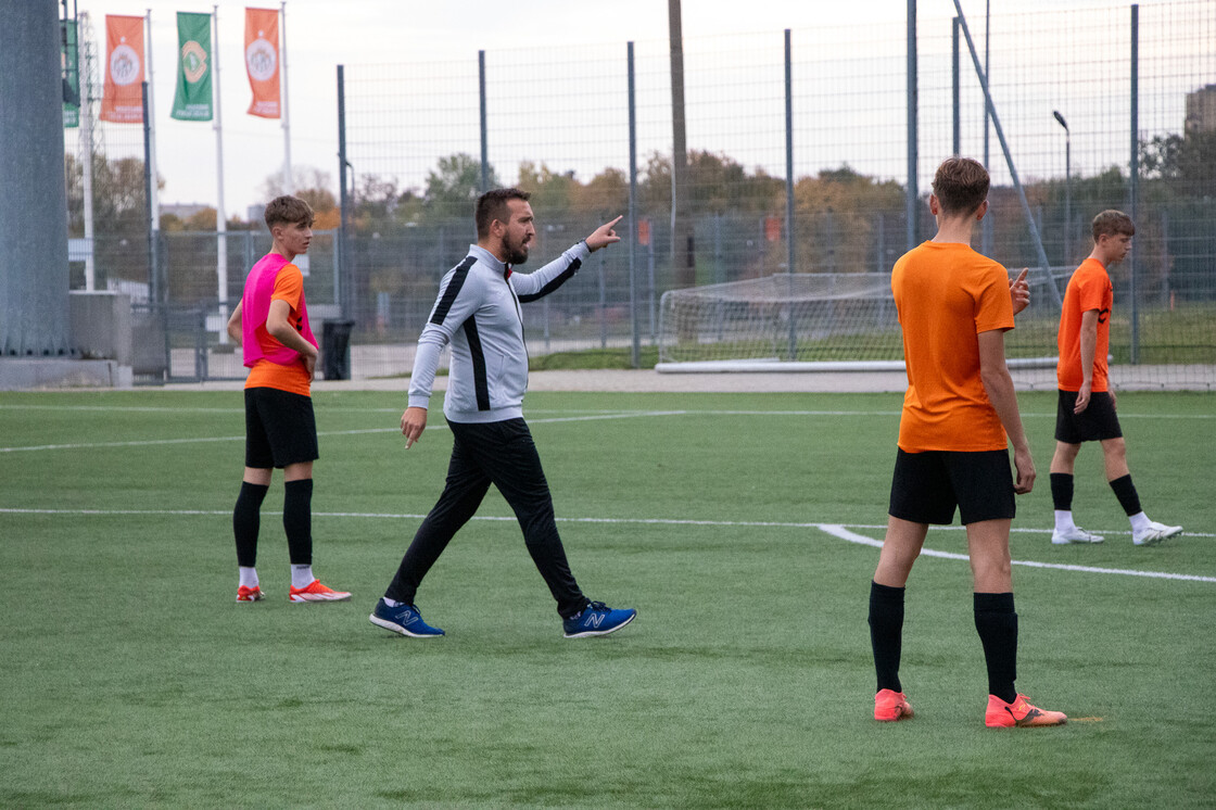 Kurs UEFA Goalkeeper B na obiektach Akademii Piłkarskiej KGHM Zagłębie | FOTO Kurs UEFA Goalkeeper B na obiektach Akademii Piłkarskiej KGHM Zagłębie | FOTO