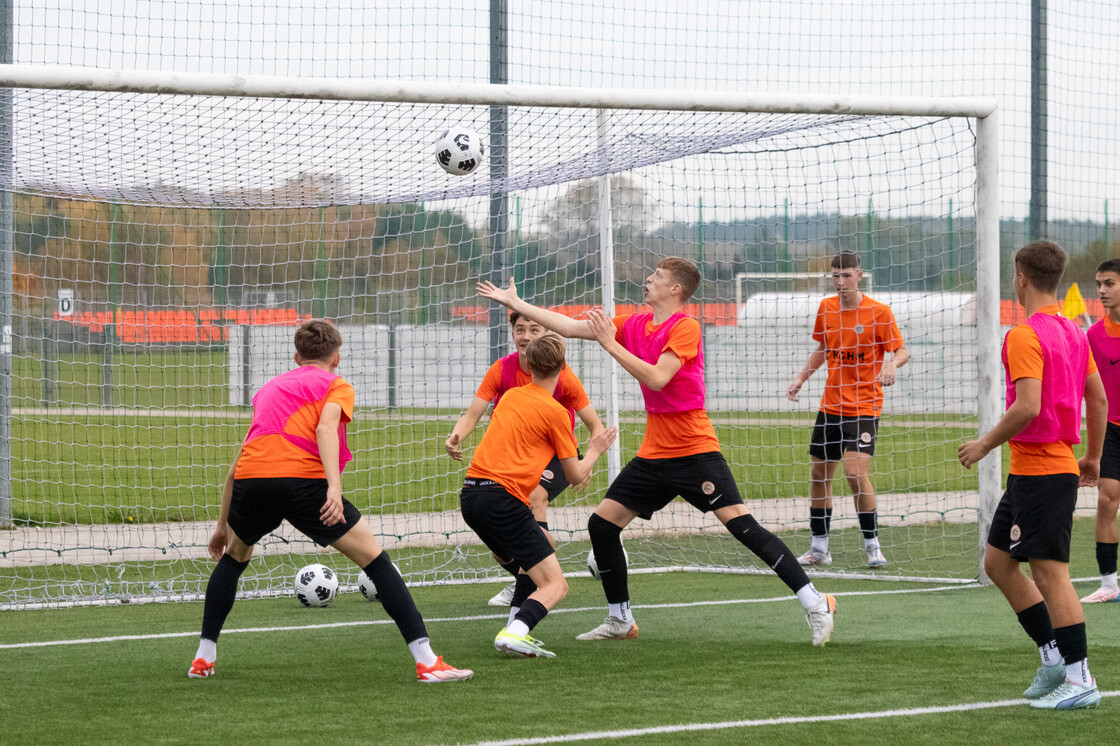 Kurs UEFA Goalkeeper B na obiektach Akademii Piłkarskiej KGHM Zagłębie | FOTO Kurs UEFA Goalkeeper B na obiektach Akademii Piłkarskiej KGHM Zagłębie | FOTO