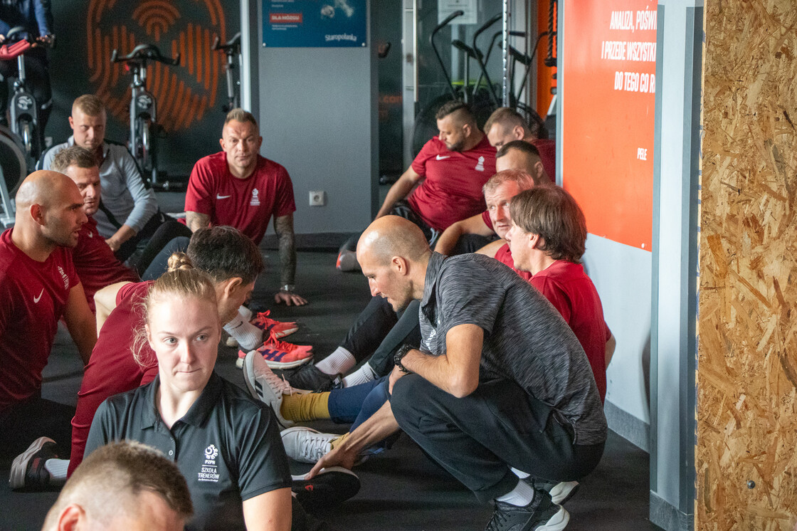 Kurs UEFA Goalkeeper B na obiektach Akademii Piłkarskiej KGHM Zagłębie | FOTO Kurs UEFA Goalkeeper B na obiektach Akademii Piłkarskiej KGHM Zagłębie | FOTO
