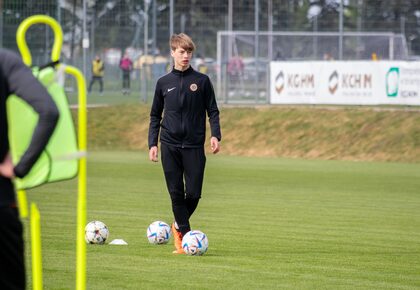 Piątkowy trening U-16, U-17 i U-19 | FOTO