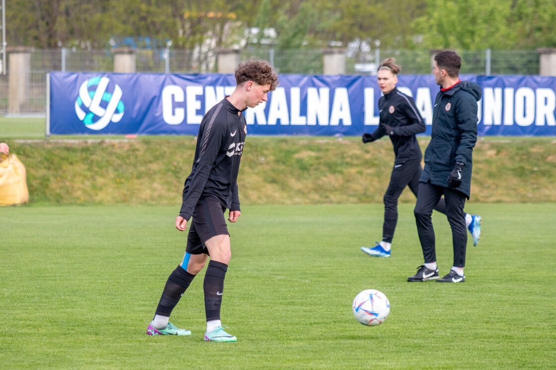 Piątkowy trening U-16, U-17 i U-19 | FOTO