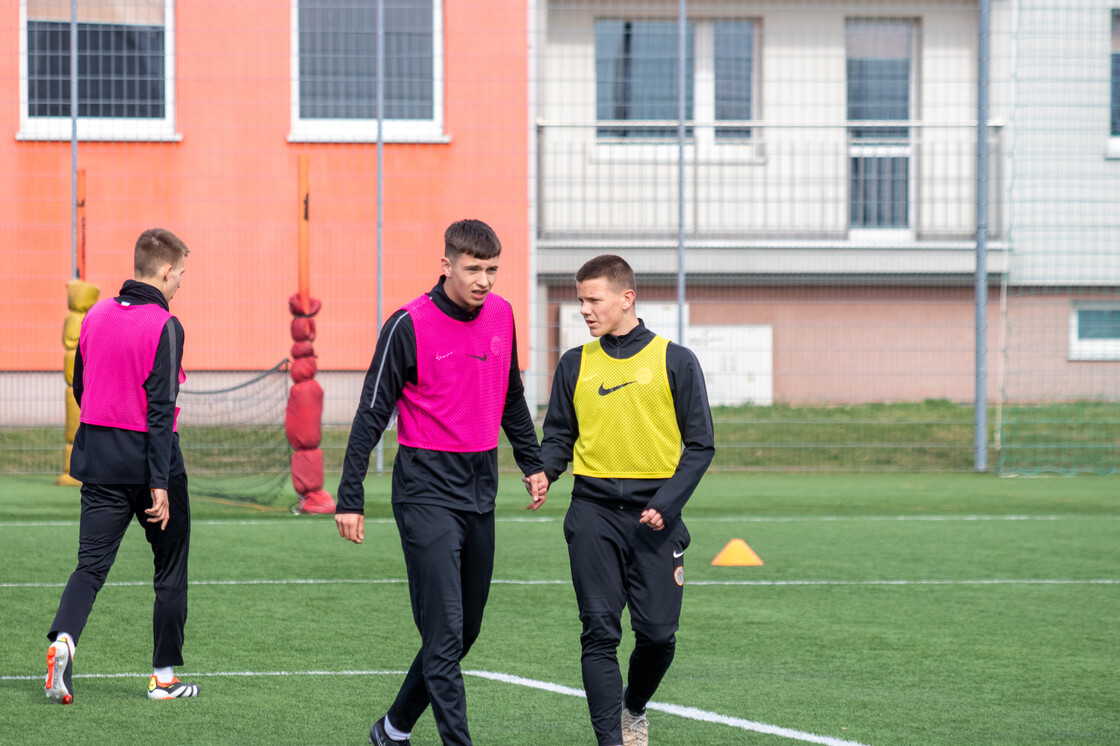 Piątkowy trening U-16, U-17 i U-19 | FOTO