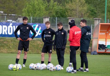 Piątkowy trening U-16, U-17 i U-19 | FOTO