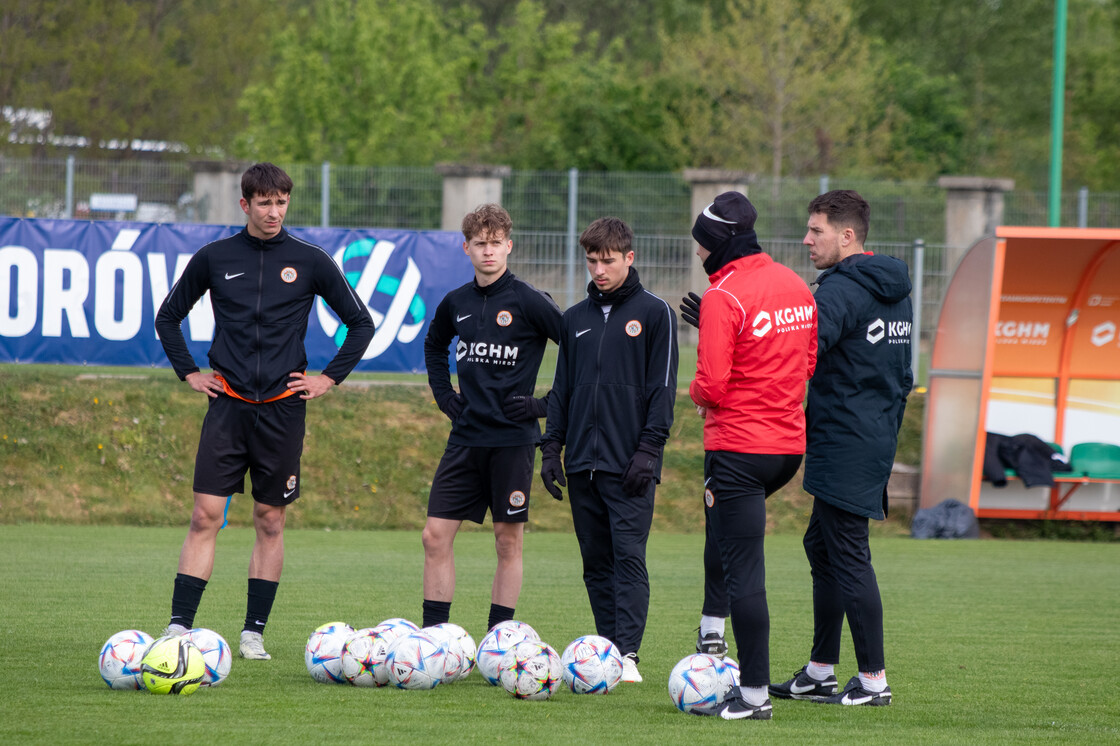 Piątkowy trening U-16, U-17 i U-19 | FOTO